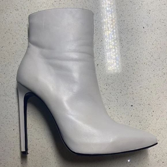Tony Bianco White Leather Ankle Boots - Picture 13 of 16